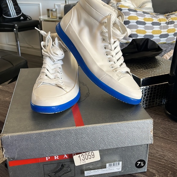 Prada high-tops sneakers - Picture 3 of 4